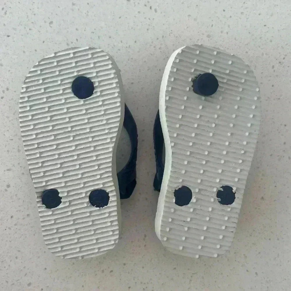 Havaianas Flip-Flops | Baby Chic II – White/Navy | Size 4C (17/18) - Picture 5 of 6